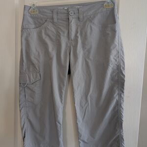 Women's Mountain Hardwear Capri Hiking Pants NWOT